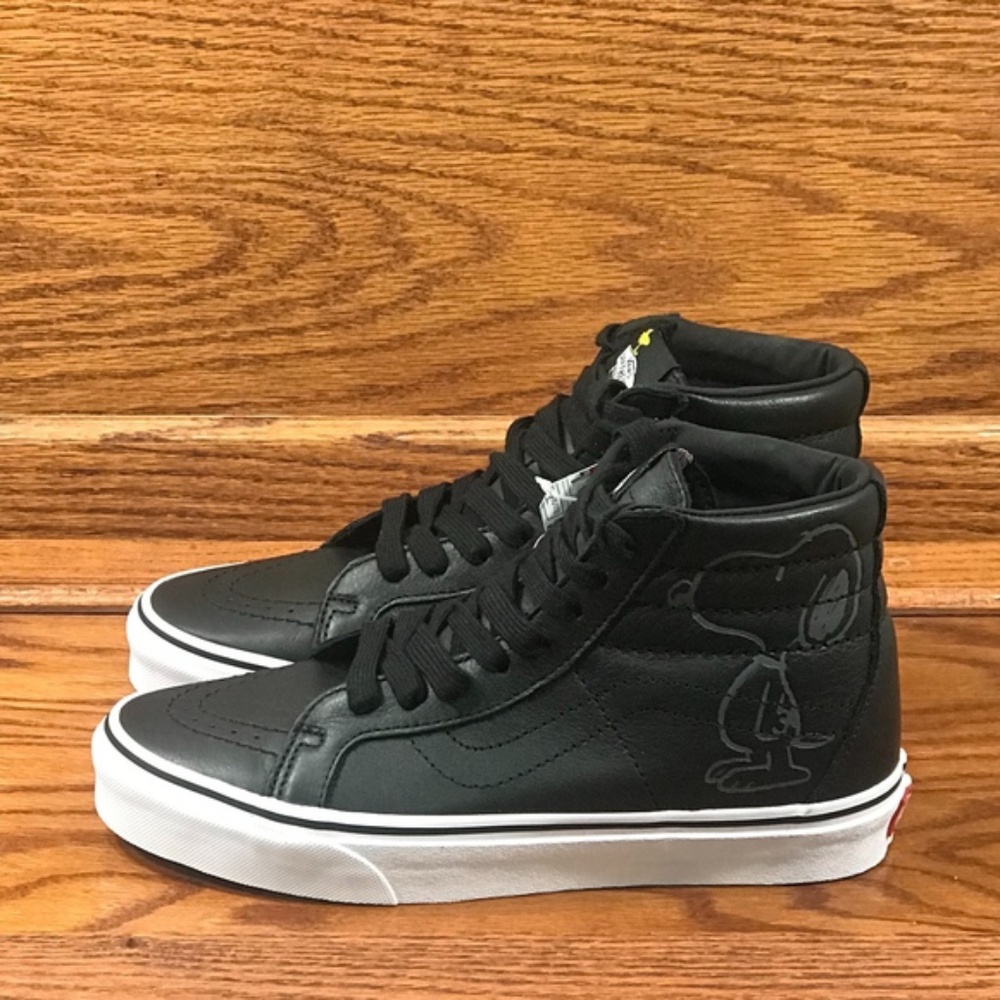 Vans x Peanuts Sk8-Hi Reissue Snoopy Emboss Black Leather‎ Shoes VN0A2XSBQX5